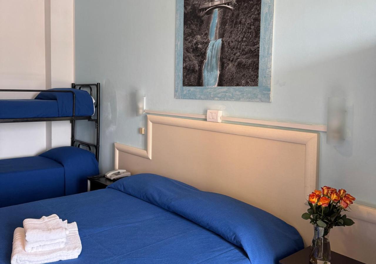 Hotel Riviera Nuova Gestione Cattolica Extérieur photo
