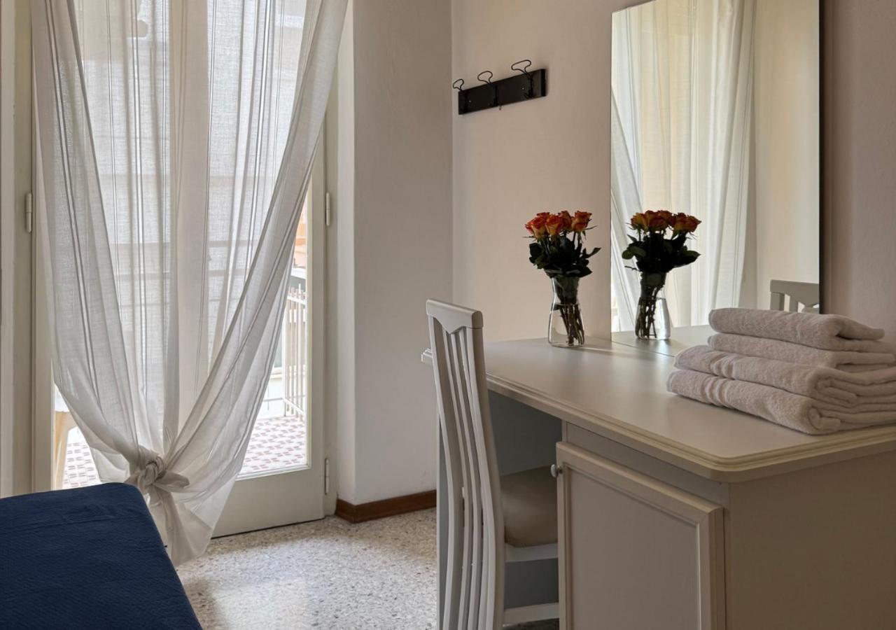Hotel Riviera Nuova Gestione Cattolica Extérieur photo